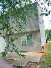 1895 Grove Way in Hampton, GA - Building Photo - Building Photo
