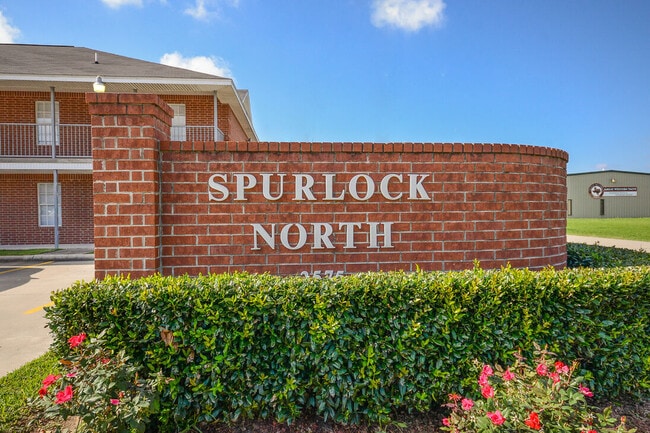 Spurlock North Apartments in Nederland, TX - Foto de edificio - Building Photo
