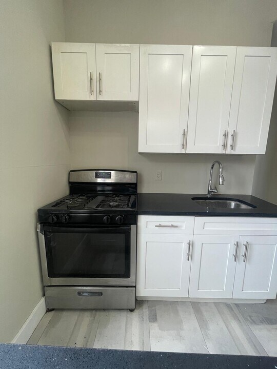 618 Bramhall Ave, Unit 3L in Jersey City, NJ - Building Photo