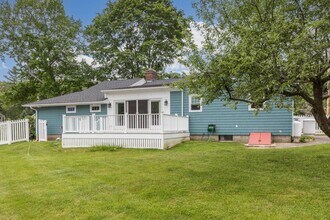 31 Dion Ave in Kittery, ME - Building Photo - Building Photo