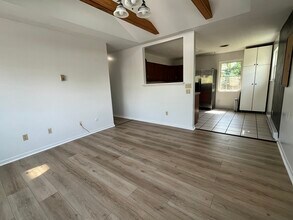 1018 Arrowhead Dr in Oxford, OH - Building Photo - Building Photo