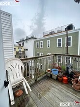 16 Cottage St, Unit 1 in Boston, MA - Building Photo - Building Photo