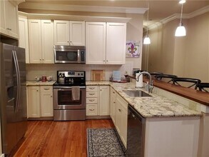 216 Chartres St in New Orleans, LA - Building Photo - Building Photo