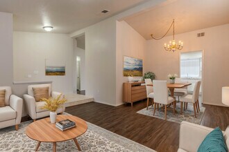 2041 Millcreek Way in Palmdale, CA - Building Photo - Building Photo