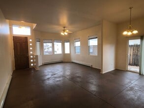 674 Gemstone Way in Grand Junction, CO - Building Photo - Building Photo