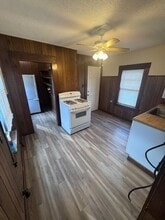 60 Walnut St in Chicopee, MA - Building Photo - Building Photo