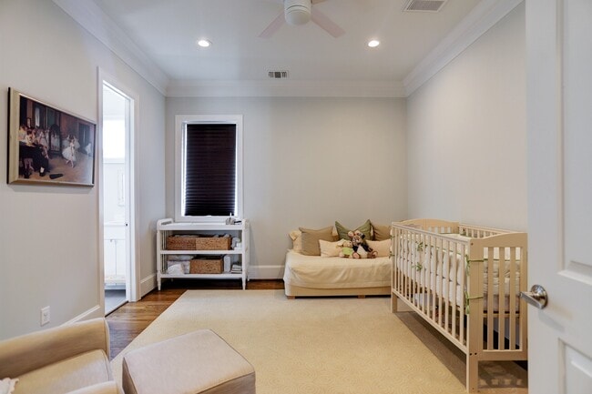 property at 1632 Potomac Dr