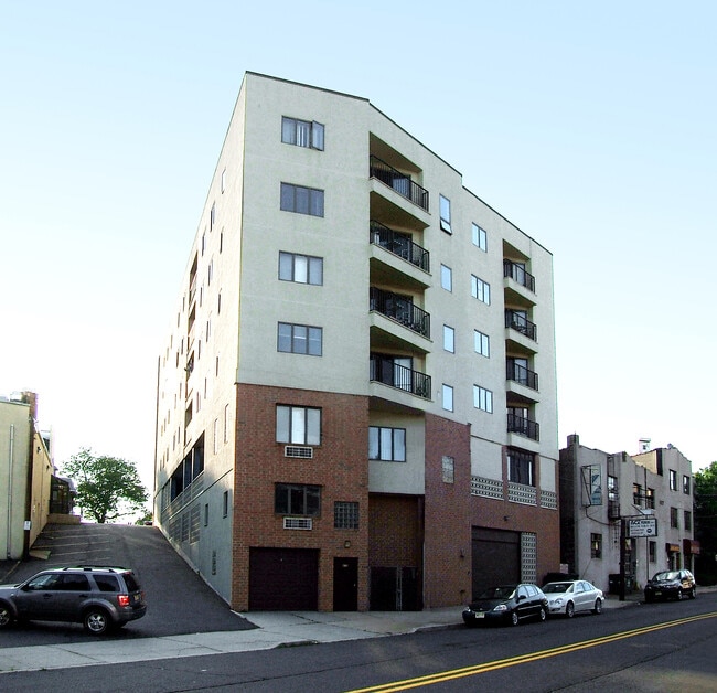 610 Anderson Apartments Cliffside Park, NJ Apartments For Rent