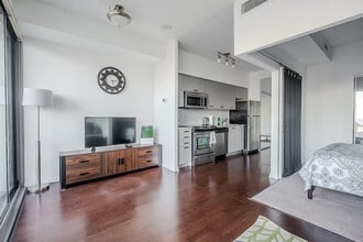 900 Bay St. in Toronto, ON - Building Photo - Building Photo