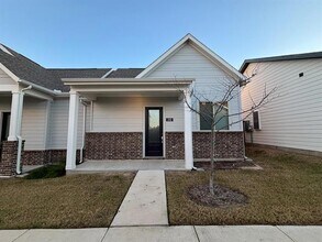 825 W Mayfield Rd in Arlington, TX - Building Photo - Building Photo