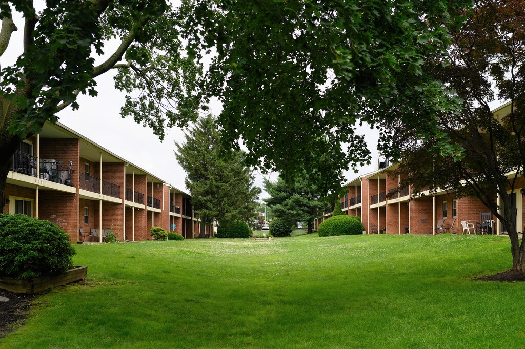 Colonial Point Apartments FeastervilleTrevose, PA Apartments