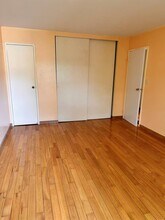 154 Storm Dr in Holtsville, NY - Building Photo - Building Photo