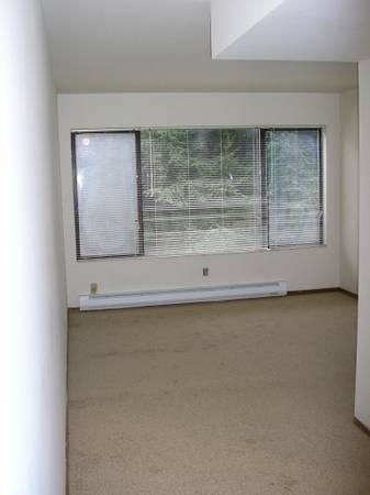 5027 15th Ave NE in Seattle, WA - Building Photo - Building Photo