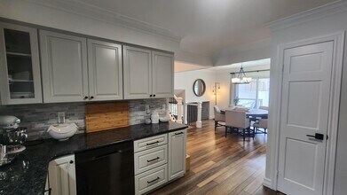 5145 Greer Rd in West Bloomfield Township, MI - Building Photo - Building Photo