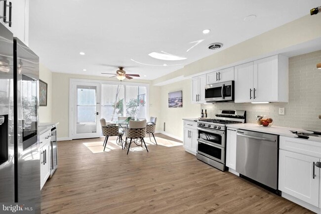 224 G St SW in Washington, DC - Building Photo - Building Photo