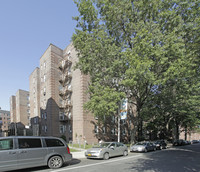 Wemberly Gardens in Jackson Heights, NY - Foto de edificio - Building Photo