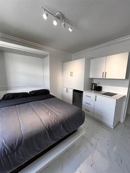 1455 Michigan Ave in Miami Beach, FL - Building Photo