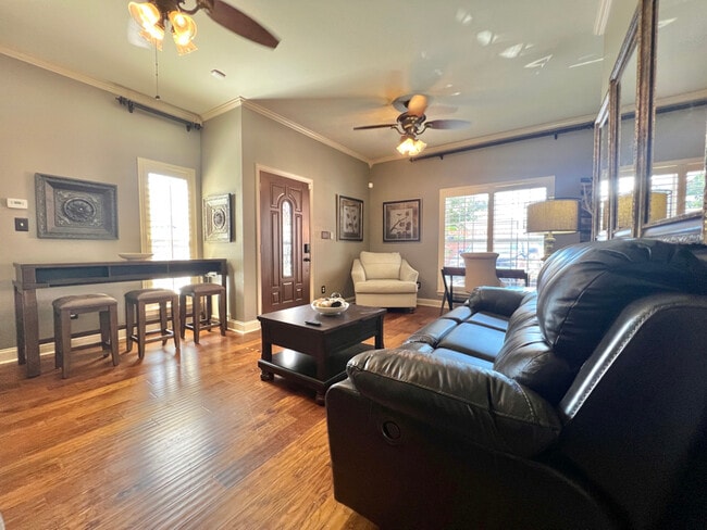 6763 Blue Lake Ln in Memphis, TN - Building Photo - Building Photo