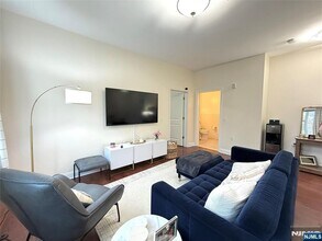 615 Palisade Ave in Cliffside Park, NJ - Building Photo - Building Photo