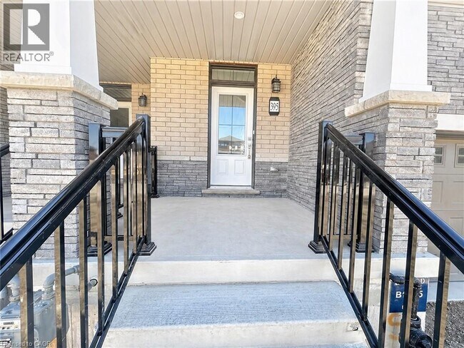 395 Starlight Ave in Breslau, ON - Building Photo - Building Photo