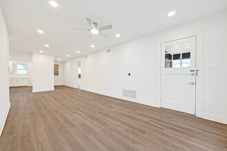 910 S 2nd St in Austin, TX - Building Photo - Building Photo