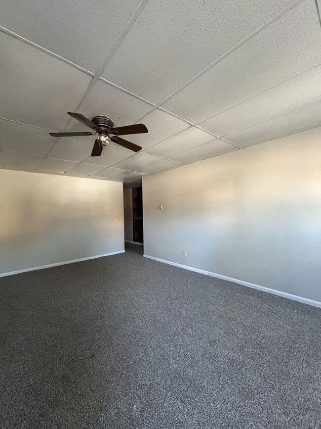 property at 231 W Poplar St