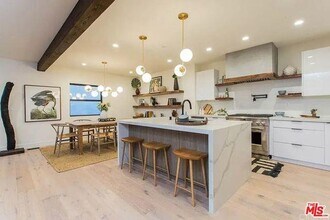 13 Exposition Blvd in Los Angeles, CA - Building Photo - Building Photo