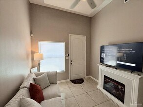 3036 Regal Dr in Edinburg, TX - Building Photo - Building Photo