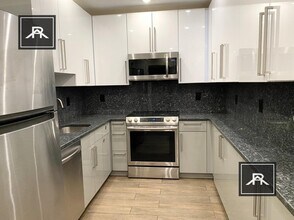 1618 Beacon St in Brookline, MA - Building Photo - Building Photo