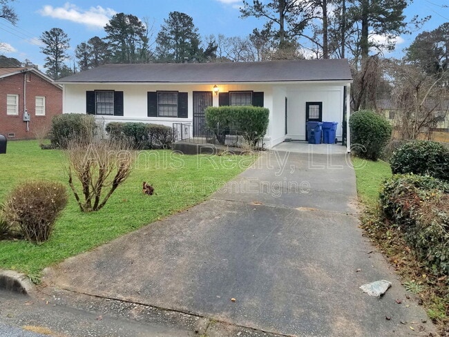 2642 Santa Monica Dr NW in Atlanta, GA - Building Photo - Building Photo