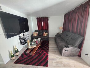 19450 SW 103rd Ct in Cutler Bay, FL - Building Photo - Building Photo