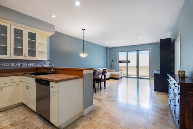 property at 5 5th St