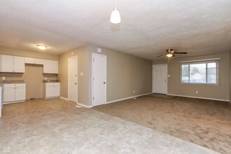 3223 Southwest Dr in Indianapolis, IN - Building Photo - Building Photo