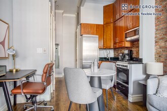 234 W 14th St in New York, NY - Foto de edificio - Building Photo