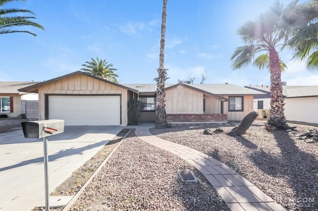 property at 15253 N 53rd Ave