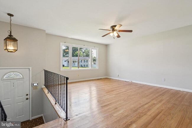 1365 Rosanna Dr in Odenton, MD - Building Photo - Building Photo