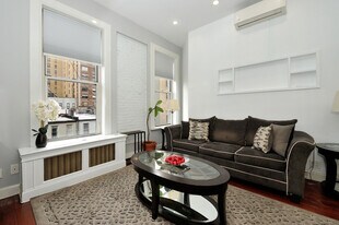 200 Central Prk W in New York, NY - Building Photo