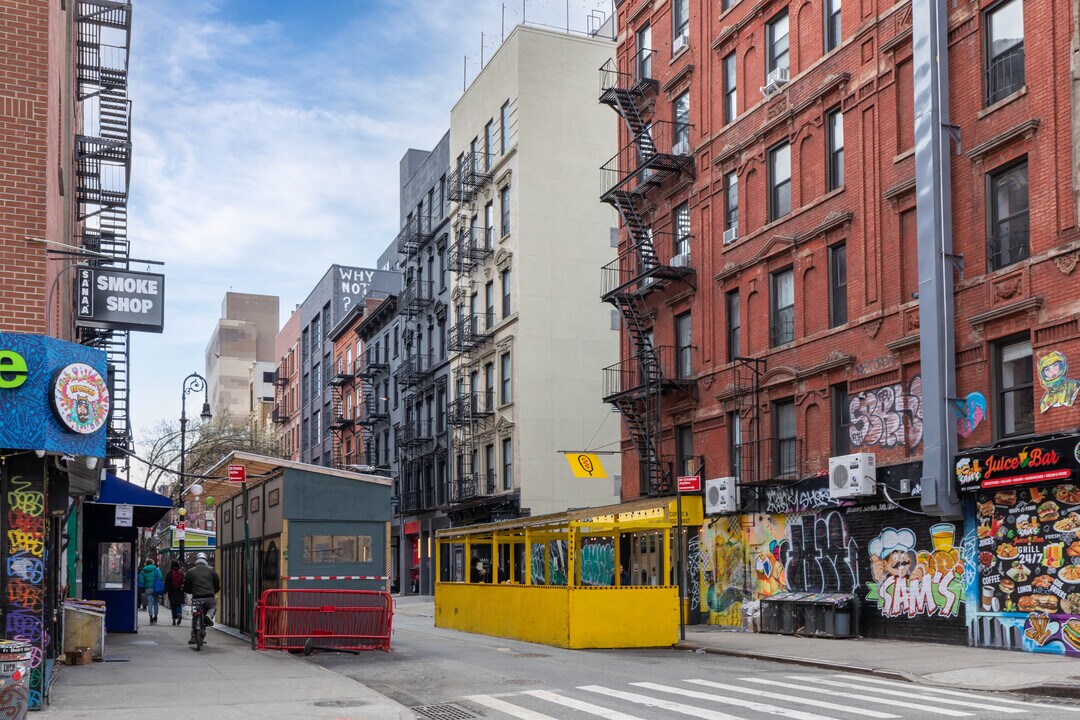 157 Ludlow St in New York, NY - Building Photo