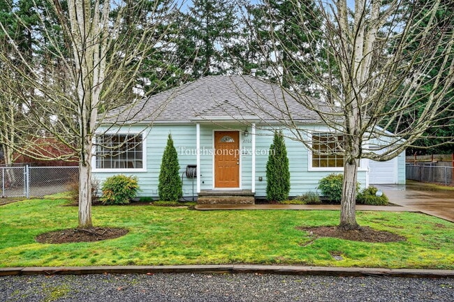 2702 SE 153rd Ave