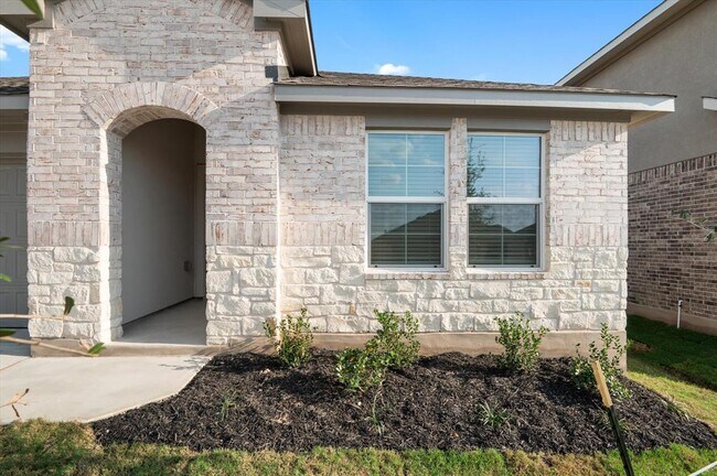 1936 Lazy Grv Bnd in Leander, TX - Building Photo - Building Photo