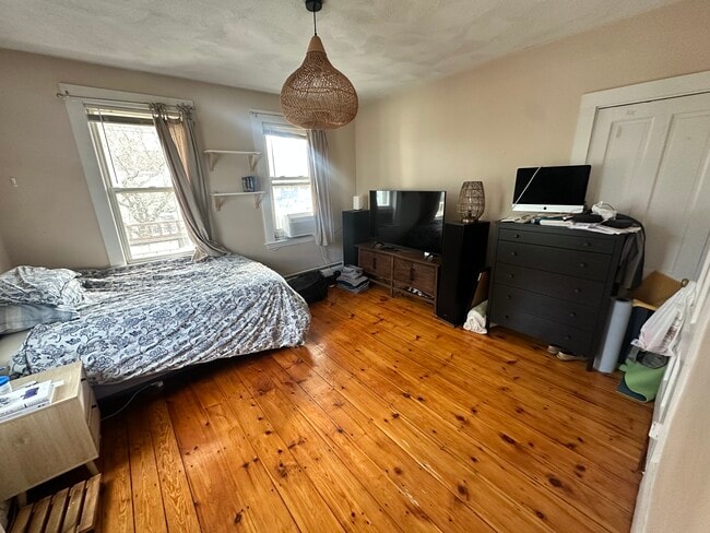 17 Endicott Ave, Unit 6