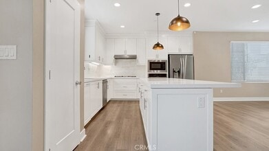165 Tenor in Irvine, CA - Building Photo - Building Photo