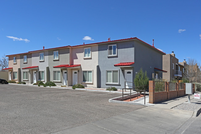 208 San Clemente Ave NW in Albuquerque, NM - Building Photo - Building Photo