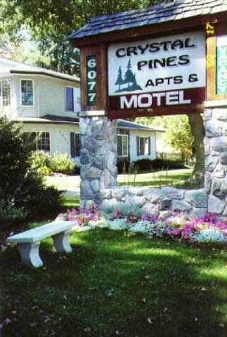 Crystal Pines Apartments in Houghton Lake, MI - Building Photo