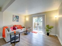 Terra House Apartments in San Jose, CA - Building Photo - Building Photo