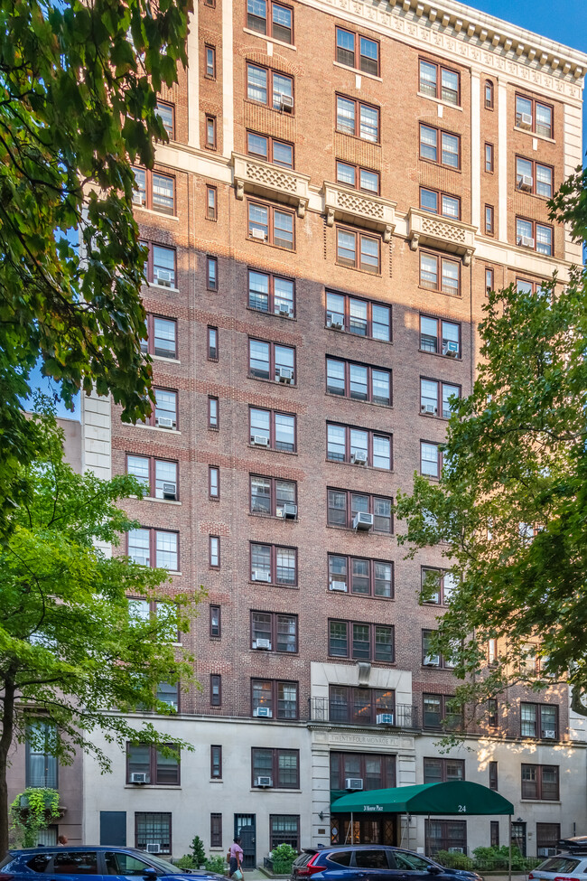 24 Monroe Pl in Brooklyn, NY - Building Photo - Building Photo