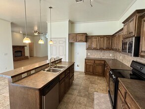 17017 Ridgewood Dr in Edmond, OK - Building Photo - Building Photo