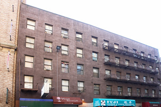 314-318 W 36th St in New York, NY - Building Photo - Building Photo