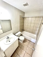 700 Tumbleweed Trl, Unit 731B in Pensacola, FL - Building Photo - Building Photo