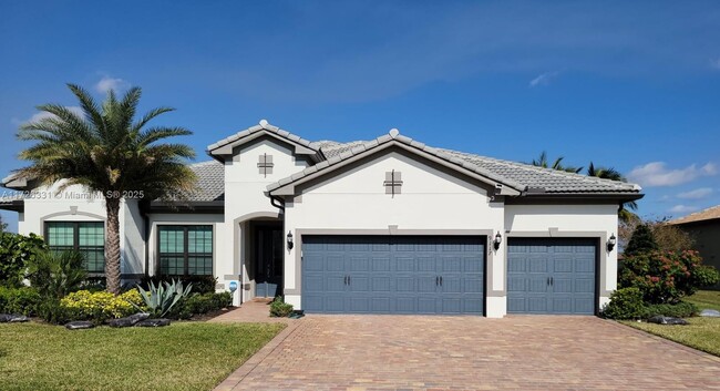 9117 Balsamo Dr. in Palm Beach Gardens, FL - Building Photo - Building Photo